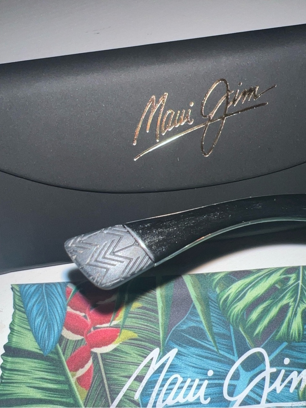 New Maui Jim Kenui Shiny Black Gray Sunglasses MJ0642S-001 / GS642-14 $369 - Picture 6 of 8